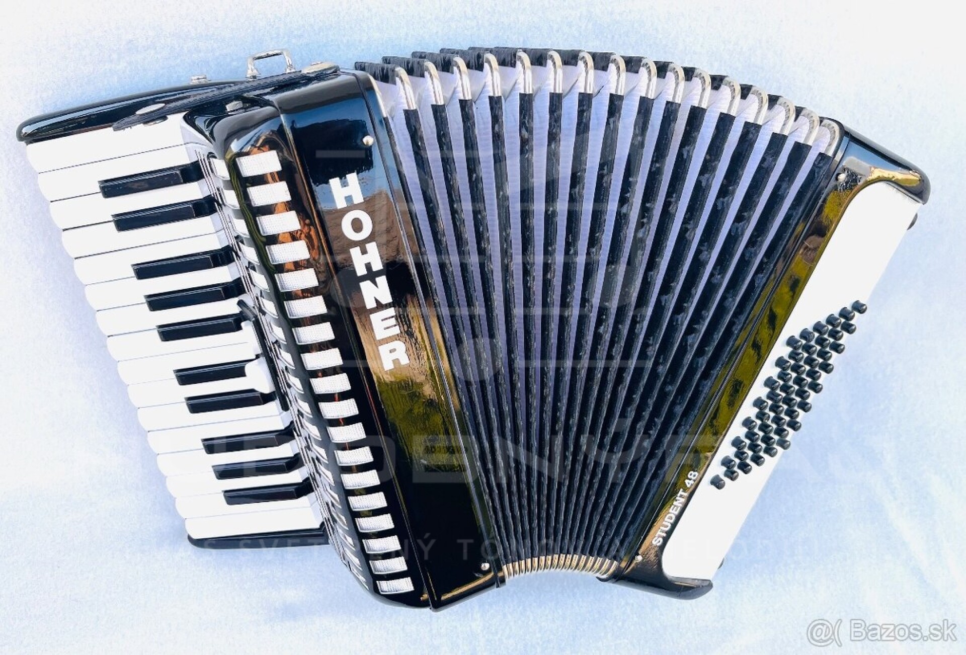 Akordeón HOHNER STUDENT 48 BASOVÝ- používaný