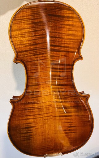 Husle, 4/4 husle: "Braun Diamond T01", model Antonio Stradivari