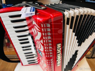 Predám akordeón Weltmeister-Fröhlich Handel 72 basový