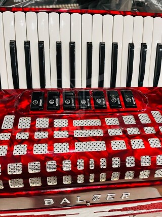 Predám krásny Taliansky akordeón Balzer Wagner 96 basový, top stav