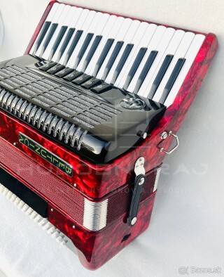 Nový akordeón BELTUNICA VIVALDI 80 basový- červenej farby