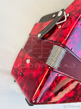 Nový akordeón BELTUNICA VIVALDI 80 basový- červenej farby