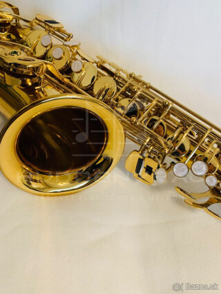 Nový Es- Alt saxofón - kópia k modelu Yamaha- pekný zvuk, ZLATOLAK